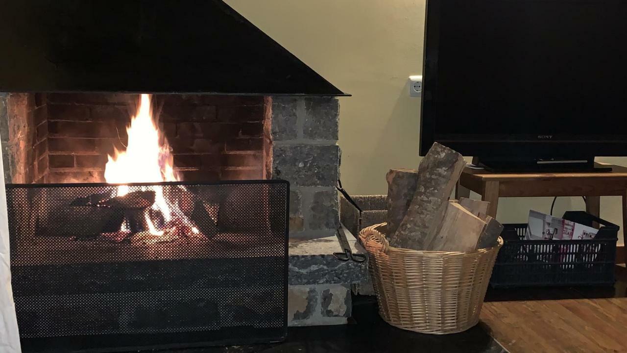 Can Marc De Pi, Bellver De Cerdanya Pi Bagian luar foto