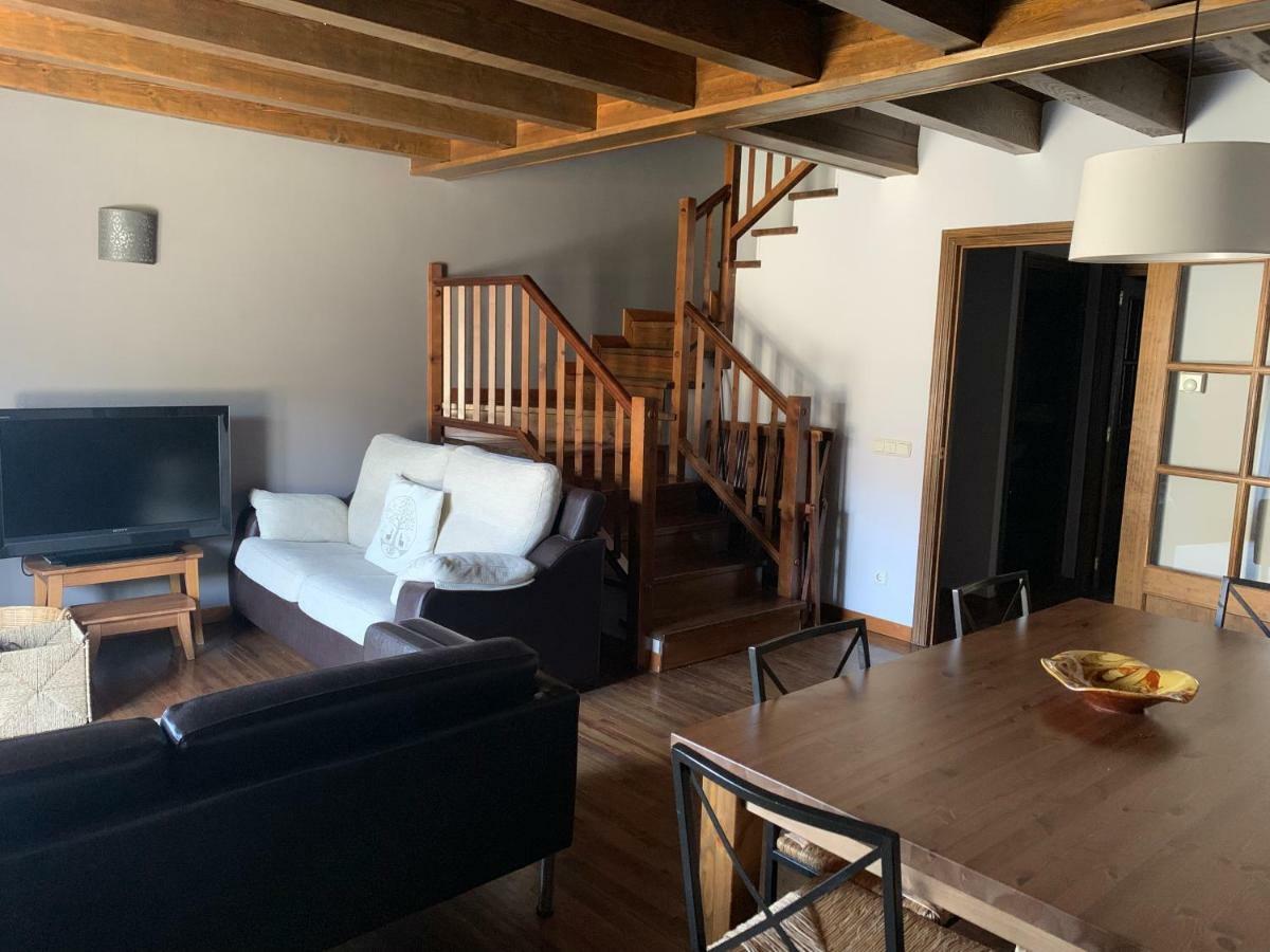 Can Marc De Pi, Bellver De Cerdanya Pi Bagian luar foto