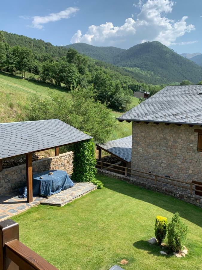 Can Marc De Pi, Bellver De Cerdanya Pi Bagian luar foto