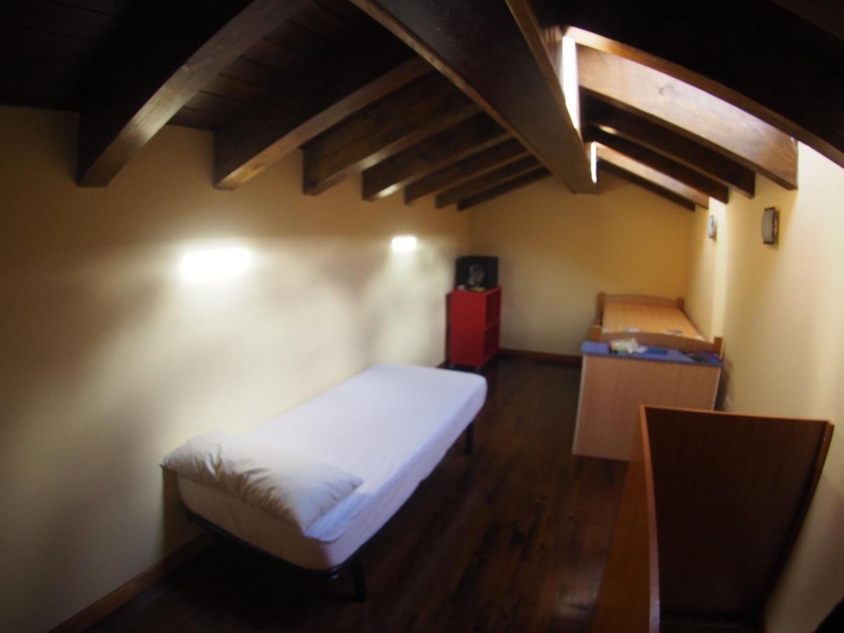 Can Marc De Pi, Bellver De Cerdanya Pi Bagian luar foto